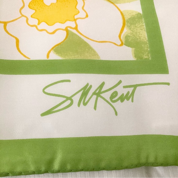 Avon Yellow, Green, Pink, Coral and White Water Repellent Scarf
27.5”- Square - Picture 3 of 3